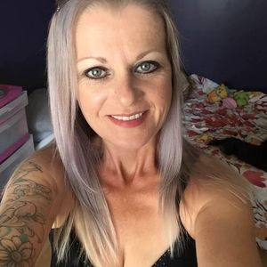 Meet your Posher, Lory